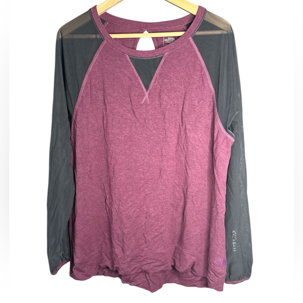 The North Face Long Sleeve Open Back Mesh Athletic Shirt Maroon & Black Large